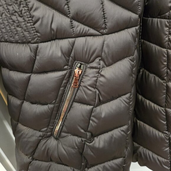 NWT Lane Bryant Packable Puffer Coat Chevron Quilted Plus Size 22/24 - Picture 6 of 8